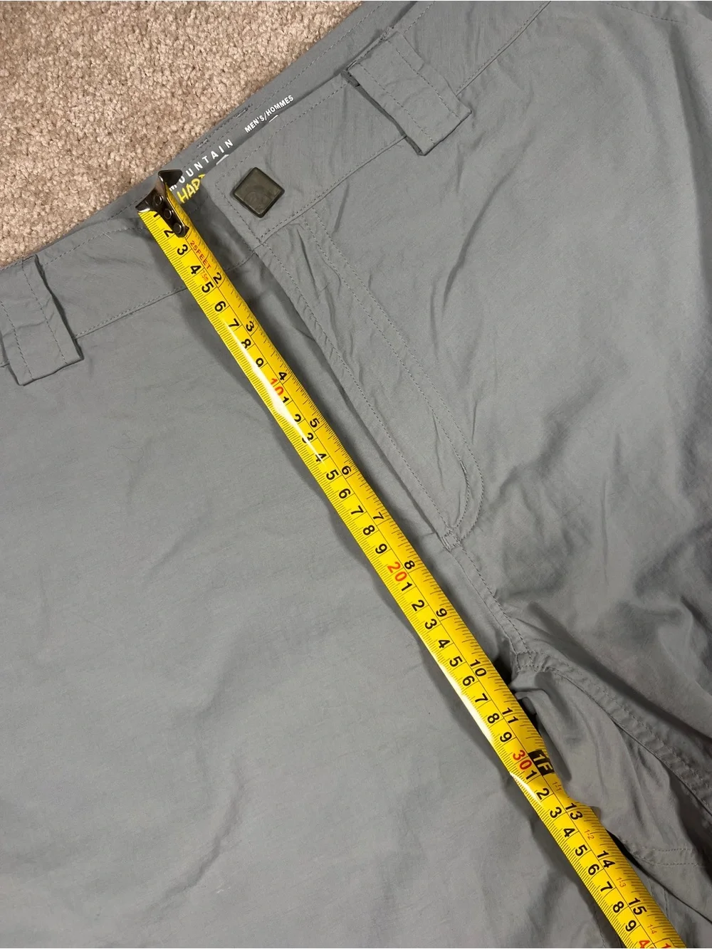 Mountain Hardwear Shorts Mens Large Gray Nylon Hiking Outdoor Climb 13” Inseam
